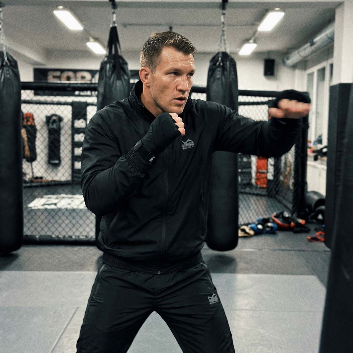Trainingsjacke DMC - Schwarz - Image 4