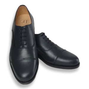 Sapatos em sola em COURO